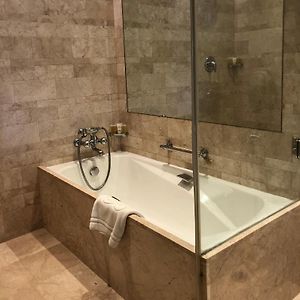 Royal Club Zimmer mit Kingsize-Bett